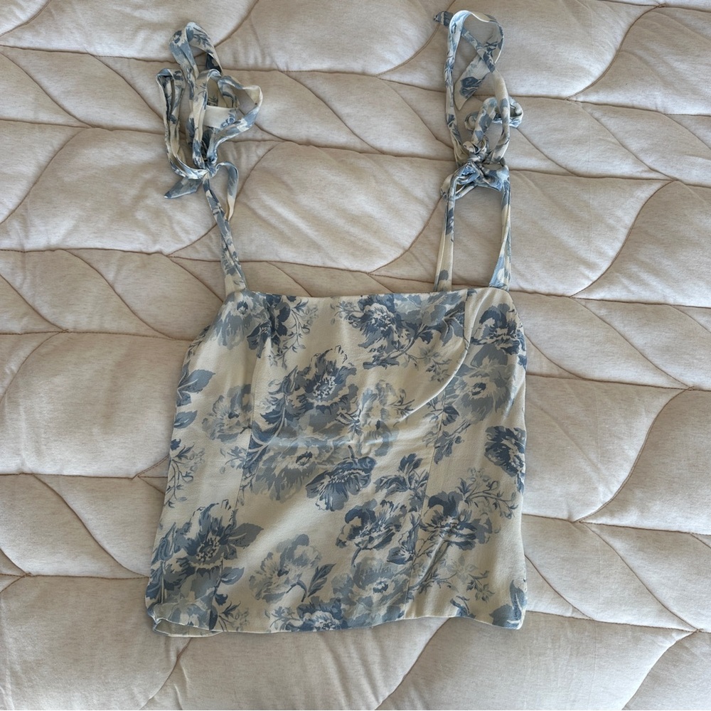 Reformation Ellora Top size 8 blue floral